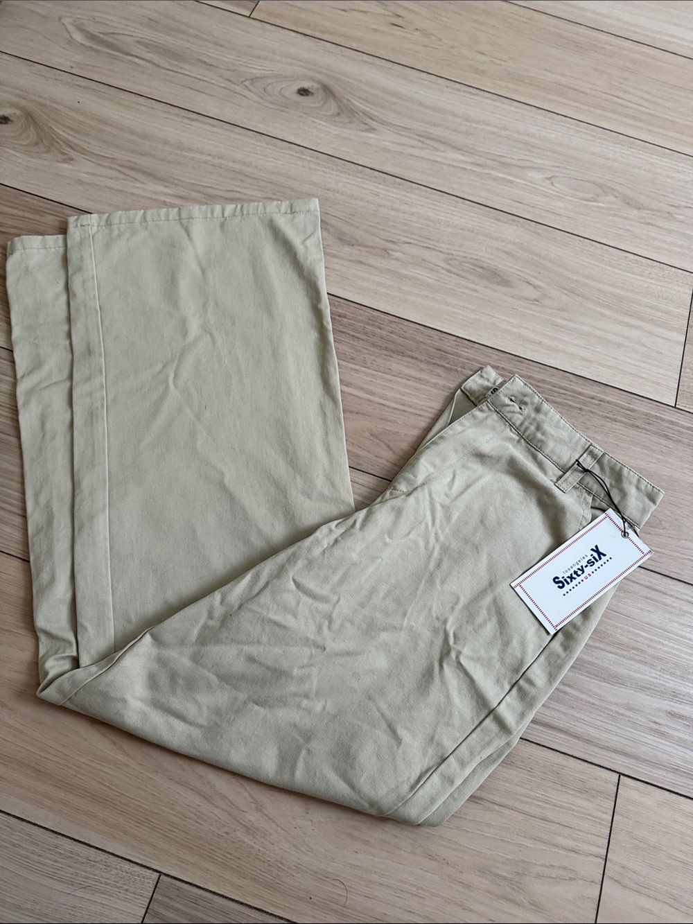 Women’s Kaki pants